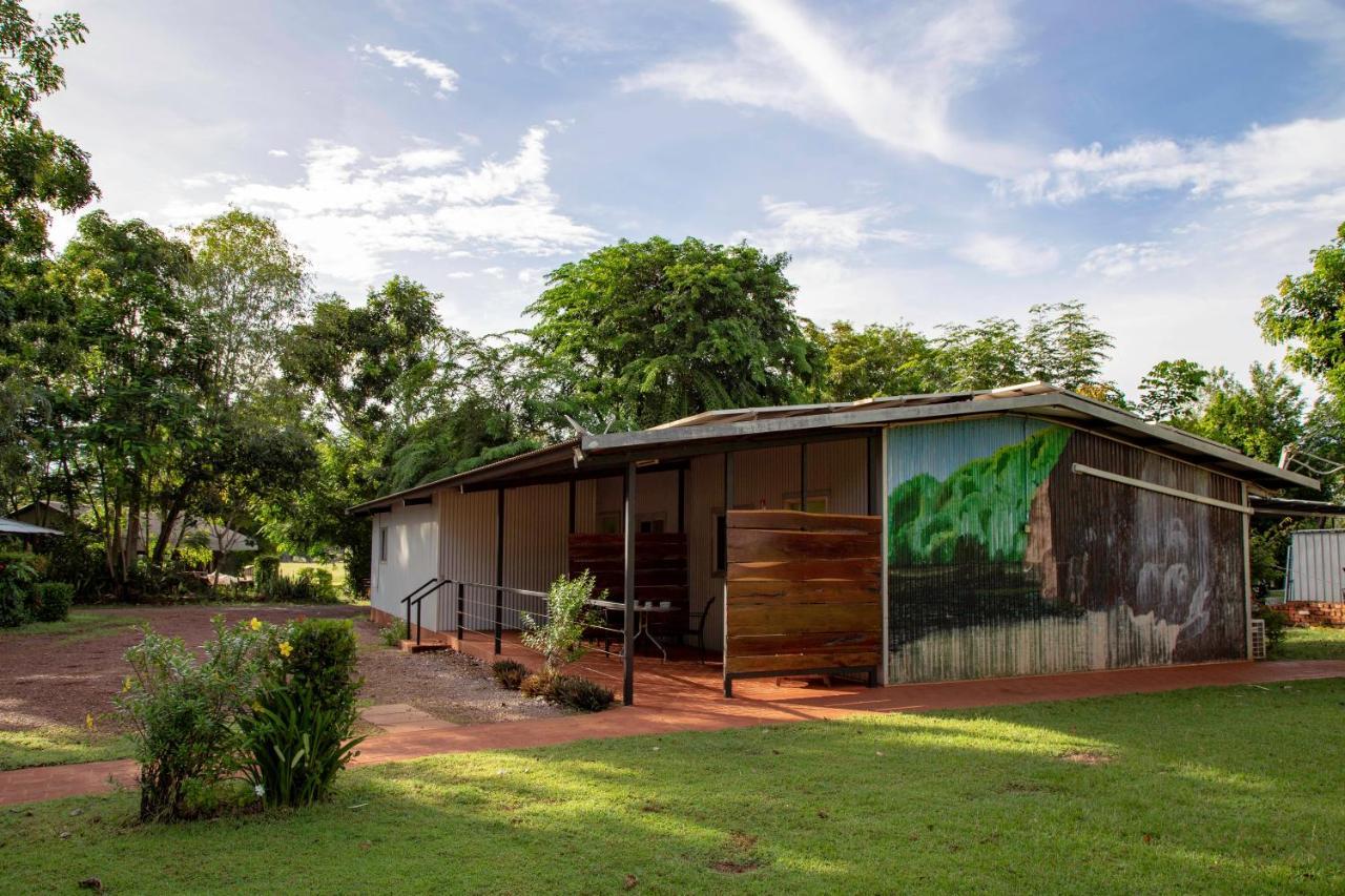 Banyan Tree Hotel Batchelor Exterior photo