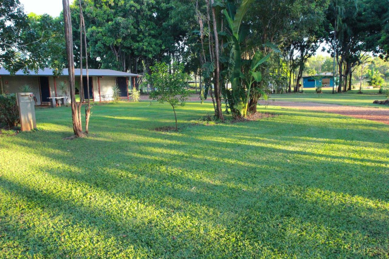 Banyan Tree Hotel Batchelor Exterior photo
